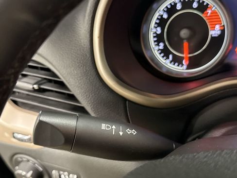 Used 2018 Jeep Cherokee Limited image 30