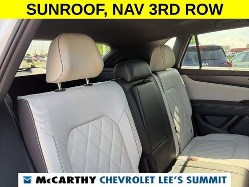 Used 2024 Volkswagen Atlas Cross Sport SEL Premium R-Line image 41