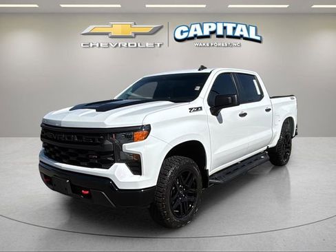 Used 2024 Chevrolet Silverado 1500 Custom Trail Boss w/ LPO, Dark Essentials Package image 1