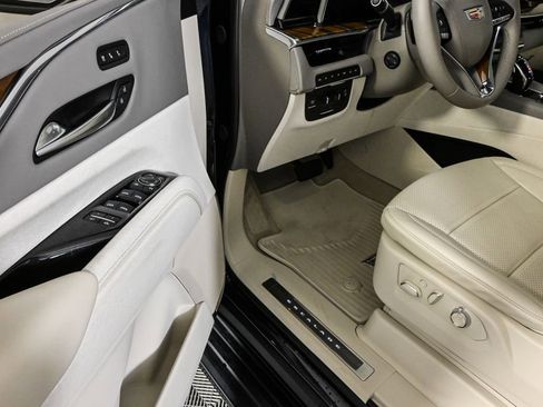 New 2024 Cadillac Escalade Sport Platinum w/ LPO, ONYX Package image 7