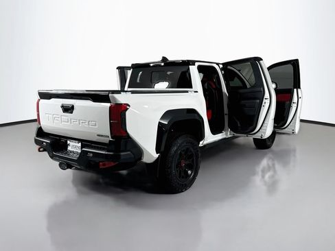 Used 2024 Toyota Tacoma TRD Pro AWD/4WD image 33