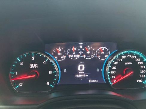Used 2017 Chevrolet Suburban Premier AWD/4WD image 35