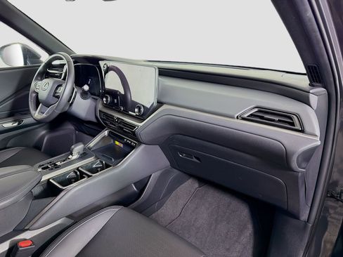 Used 2024 Lexus TX 350 350 w/ Cold Weather Package image 31