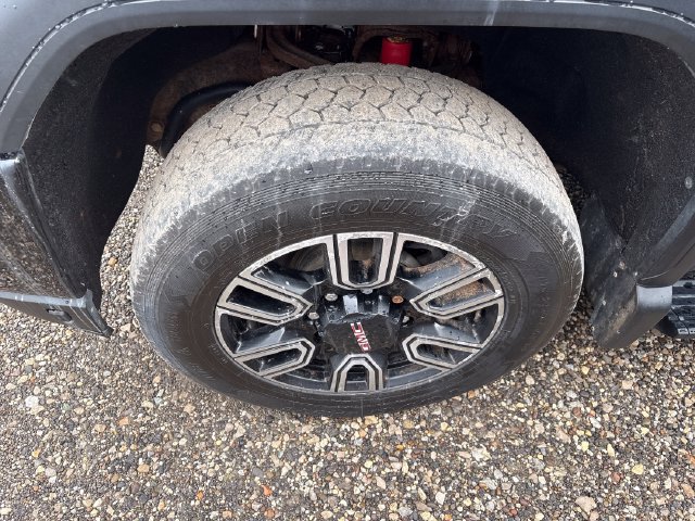 Used 2022 GMC Sierra 2500 AT4 w/ AT4 Preferred Package AWD/4WD image 6