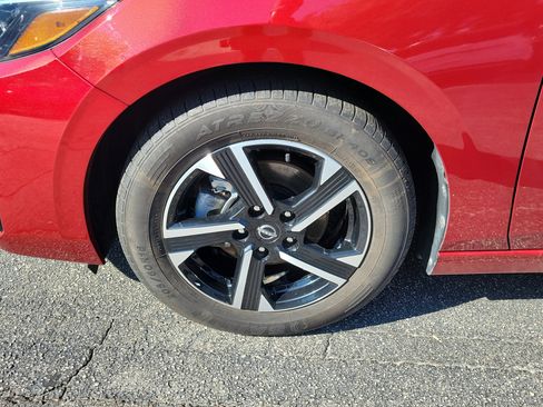 Certified 2024 Nissan Sentra SV FWD image 4