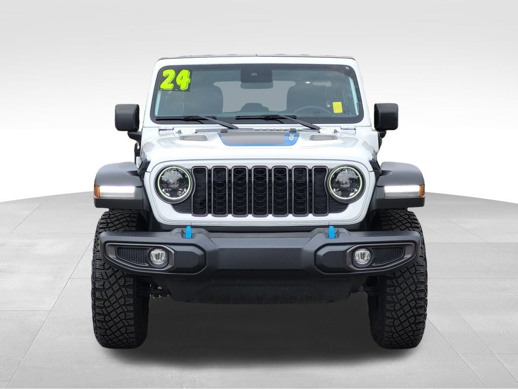 Used 2024 Jeep Wrangler Unlimited Rubicon 4xe AWD/4WD image 4