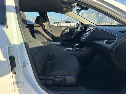 Used 2024 Chevrolet Malibu LT image 22