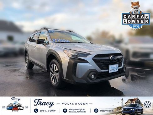 Used 2023 Subaru Outback Premium AWD/4WD image 1