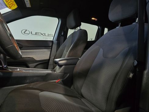 Used 2023 Jeep Compass Sport AWD/4WD image 15