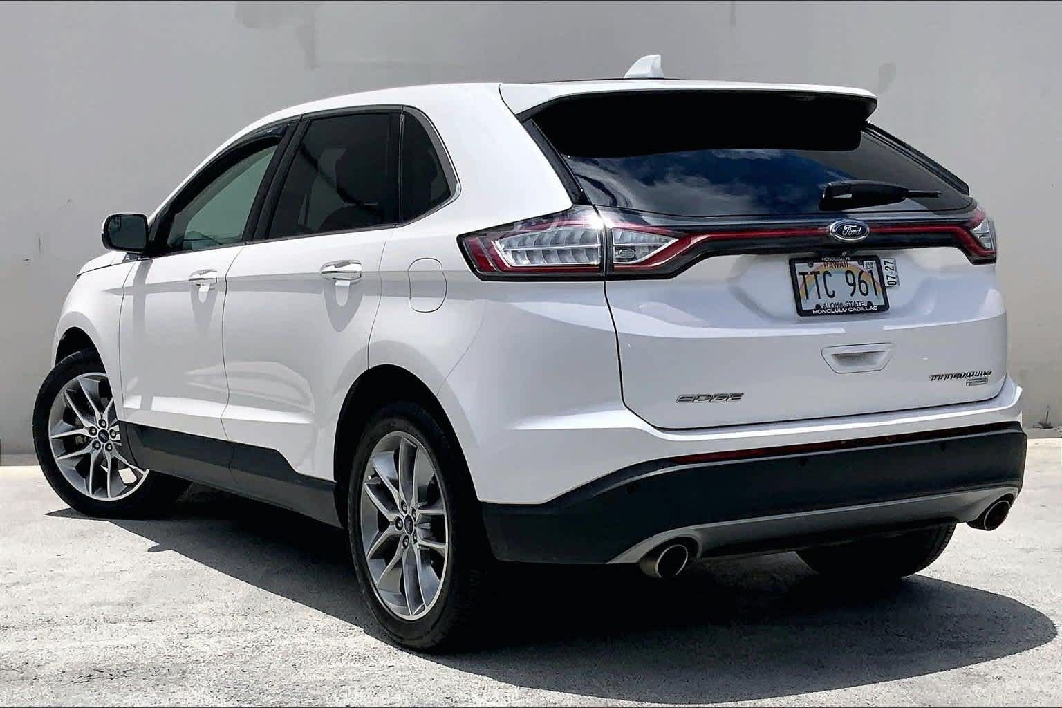 Used 2018 Ford Edge Titanium w/ Equipment Group 301A FWD image 4