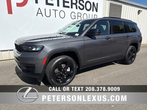 Used 2023 Jeep Grand Cherokee L Altitude image 7