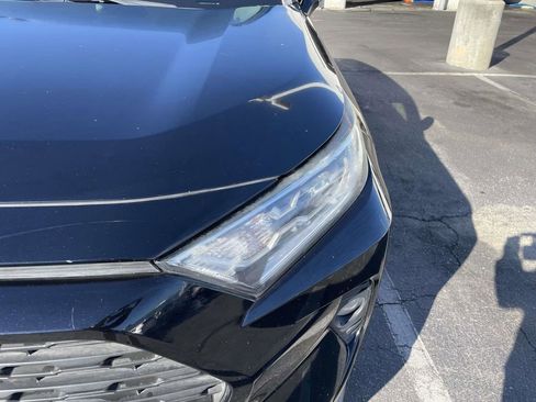 Used 2019 Toyota RAV4 XLE AWD/4WD image 12