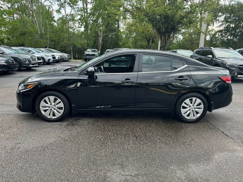 Used 2025 Nissan Sentra S FWD image 2