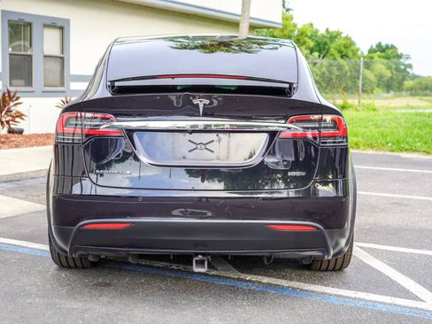 Used 2018 Tesla Model X 100D AWD/4WD image 5