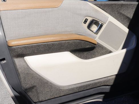 Used 2015 BMW i3 w/ Range Extender image 10