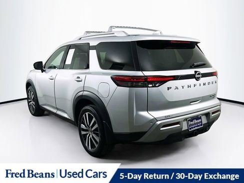 Used 2022 Nissan Pathfinder Platinum w/ Cargo Package image 5