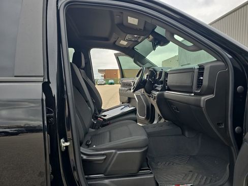 Used 2022 Chevrolet Silverado 1500 RST AWD/4WD image 13
