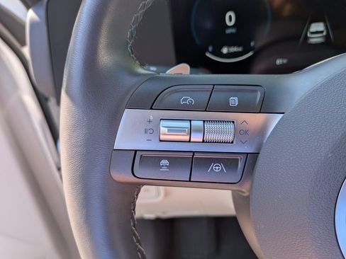 Used 2024 Hyundai Kona Limited AWD/4WD image 30