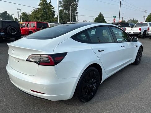 Used 2021 Tesla Model 3 Standard Range Plus RWD image 5