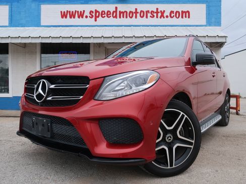 Used 2019 Mercedes-Benz GLE 400 4MATIC image 1