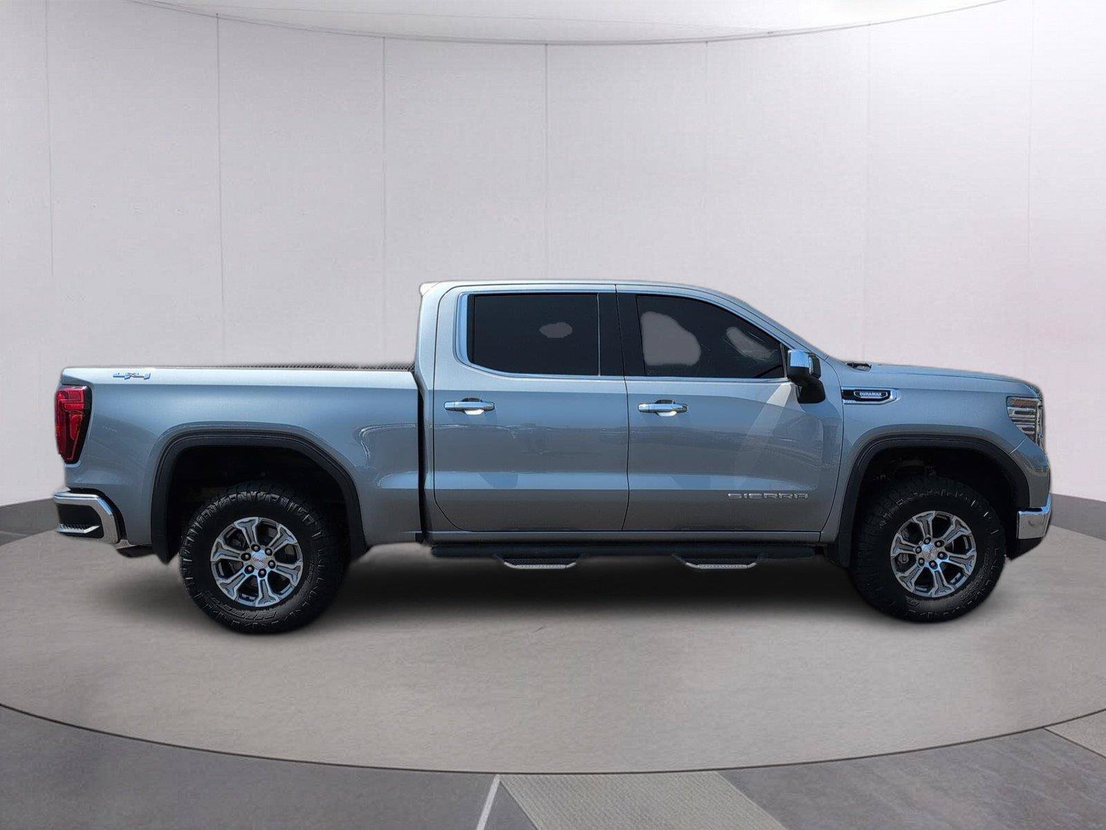 Used 2024 GMC Sierra 1500 SLT AWD/4WD image 8
