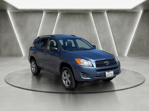 Used 2012 Toyota RAV4 FWD w/ Upgrade Value Pkg image 10