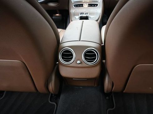 Certified 2018 Mercedes-Benz E 400 4MATIC Sedan image 27