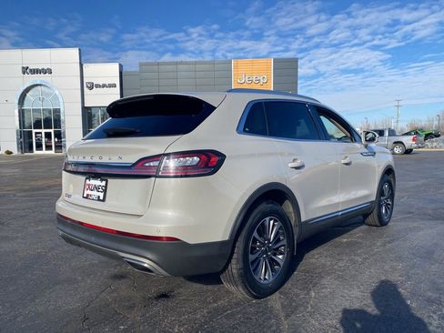 Used 2021 Lincoln Nautilus FWD w/ Equipment Group 101A image 6