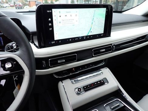 New 2026 Lincoln Aviator Reserve image 22