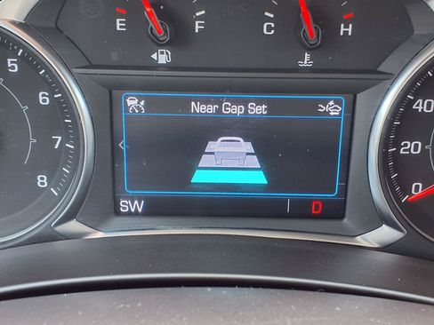 Used 2024 GMC Terrain SLE FWD image 14