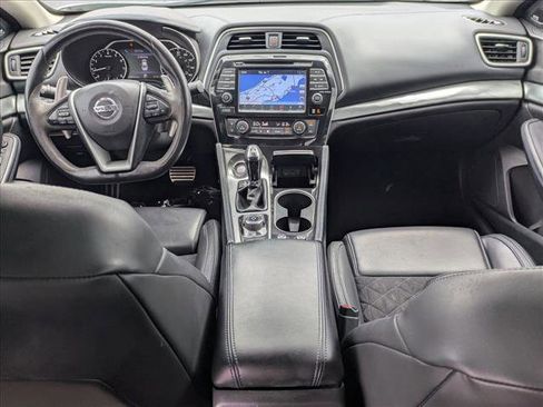 Used 2017 Nissan Maxima SR w/ Midnight Edition image 17