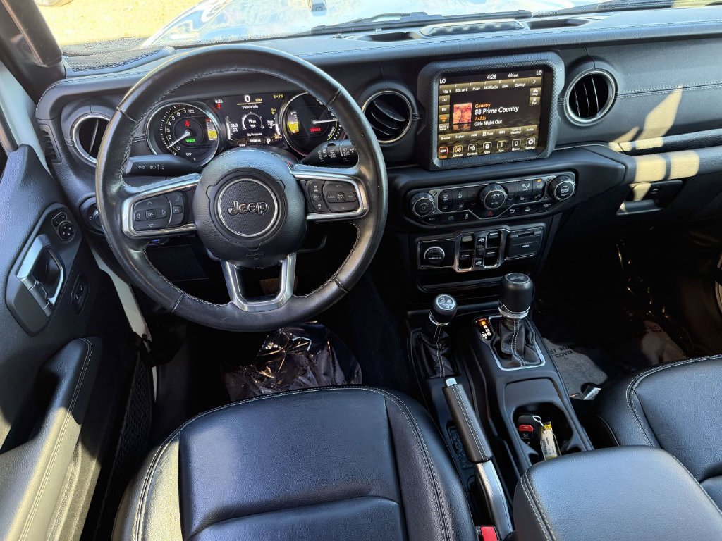 Used 2023 Jeep Wrangler Unlimited Sahara w/ Cold Weather Group AWD/4WD image 16