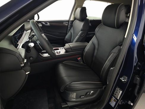 Used 2026 Genesis GV80 2.5T Advanced AWD/4WD image 13