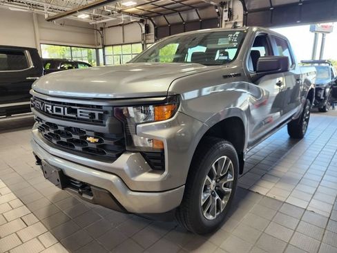 Used 2023 Chevrolet Silverado 1500 Custom AWD/4WD image 3