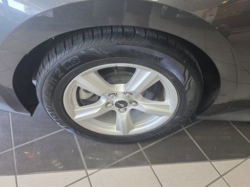 Used 2019 Ford Mustang Convertible RWD image 32