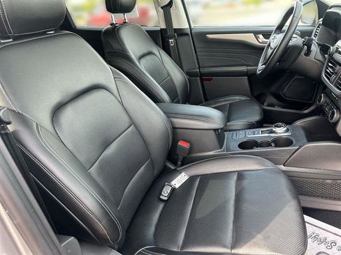 Used 2022 Ford Escape SEL image 24