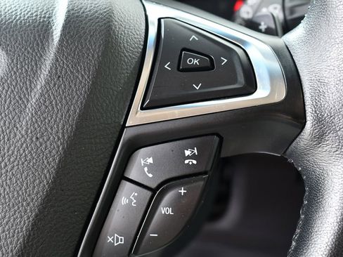 Used 2020 Ford Edge SEL w/ Cold Weather Package AWD/4WD image 31