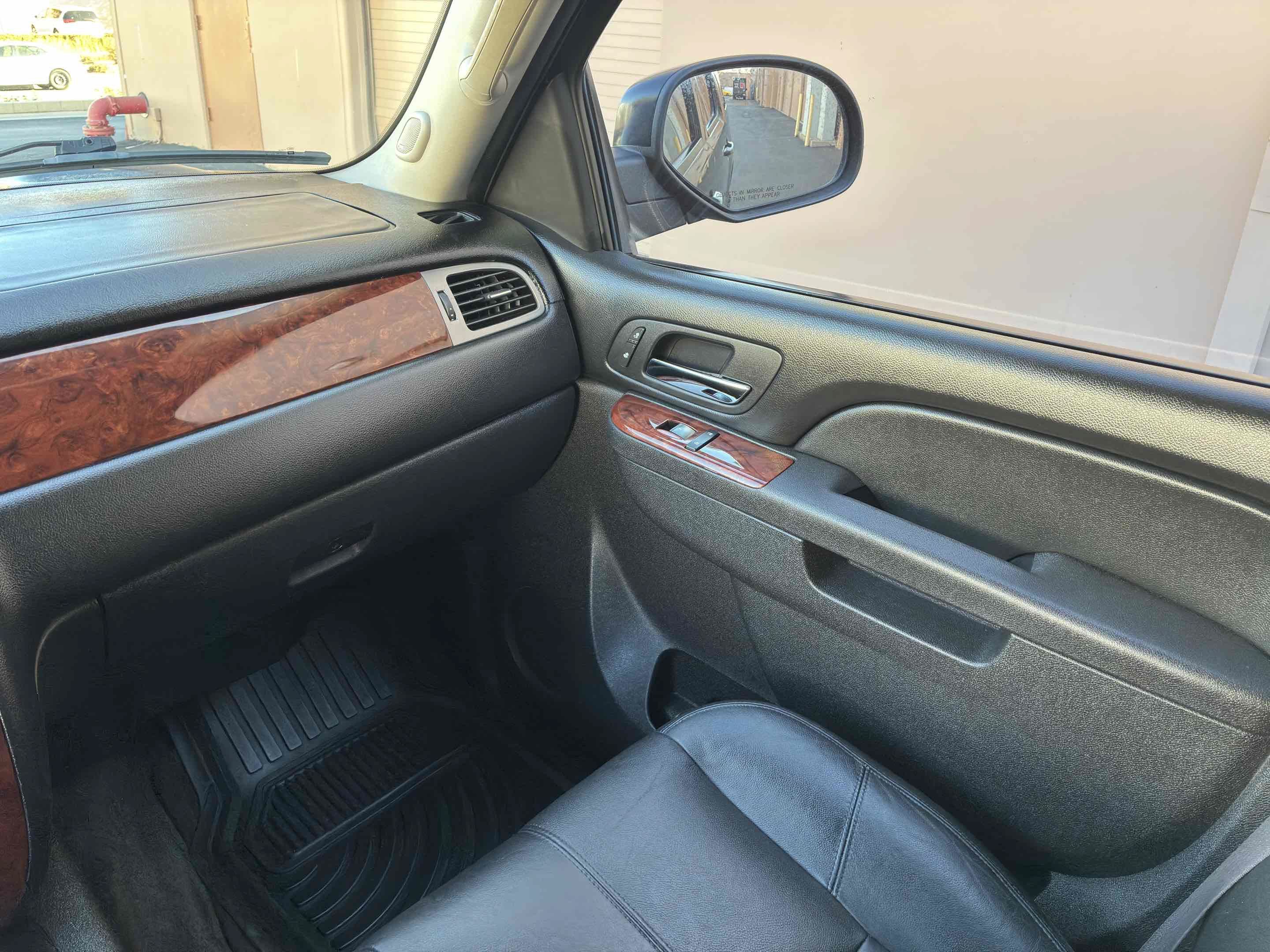 Used 2012 Chevrolet Tahoe LT AWD/4WD image 16