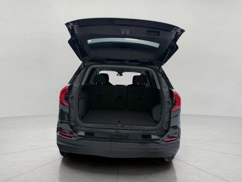 Used 2020 GMC Terrain SLE w/ Driver Convenience Package image 10