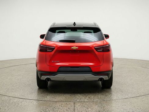 Used 2025 Chevrolet Blazer LT FWD image 7