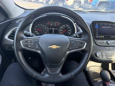 Used 2024 Chevrolet Malibu RS FWD image 17
