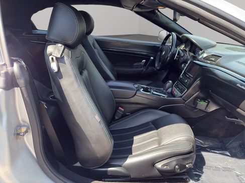 Used 2011 Maserati GranTurismo Convertible RWD image 20