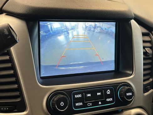 Used 2017 GMC Yukon SLT w/ Open Road Package AWD/4WD image 22