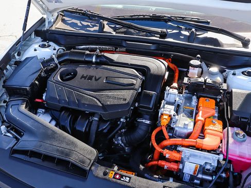 Used 2023 Hyundai Sonata Limited image 30