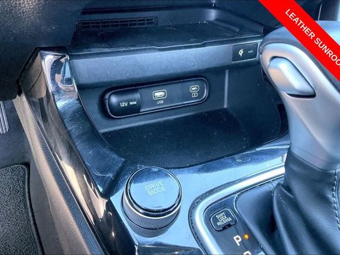 Used 2024 Kia Seltos SX w/ SX Sunroof Package AWD/4WD image 35