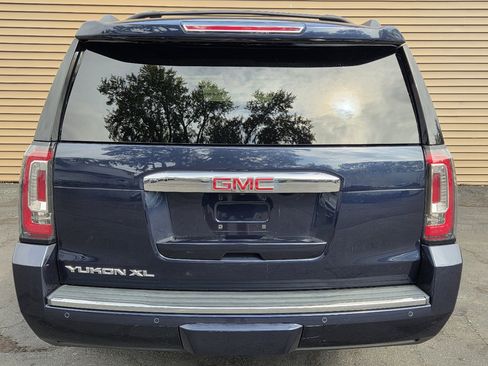 Used 2020 GMC Yukon XL Denali image 5