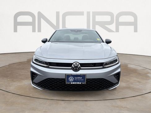 Used 2025 Volkswagen Jetta Sport image 5