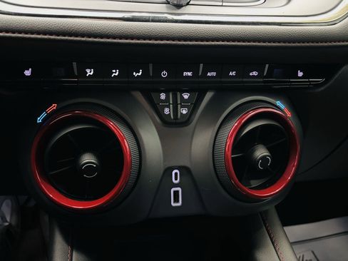 Used 2022 Chevrolet Blazer RS FWD image 51