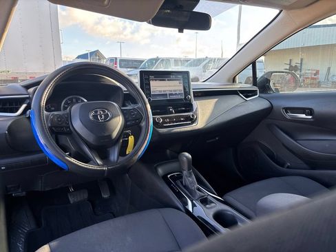 Used 2020 Toyota Corolla LE FWD image 12