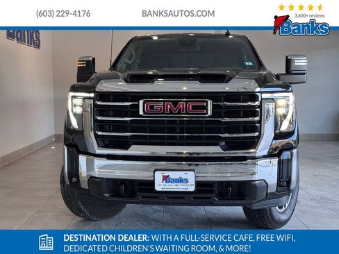 Certified 2025 GMC Sierra 2500 SLT image 3